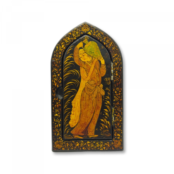 Small mirror with a door, Safavid face - code P-A00731